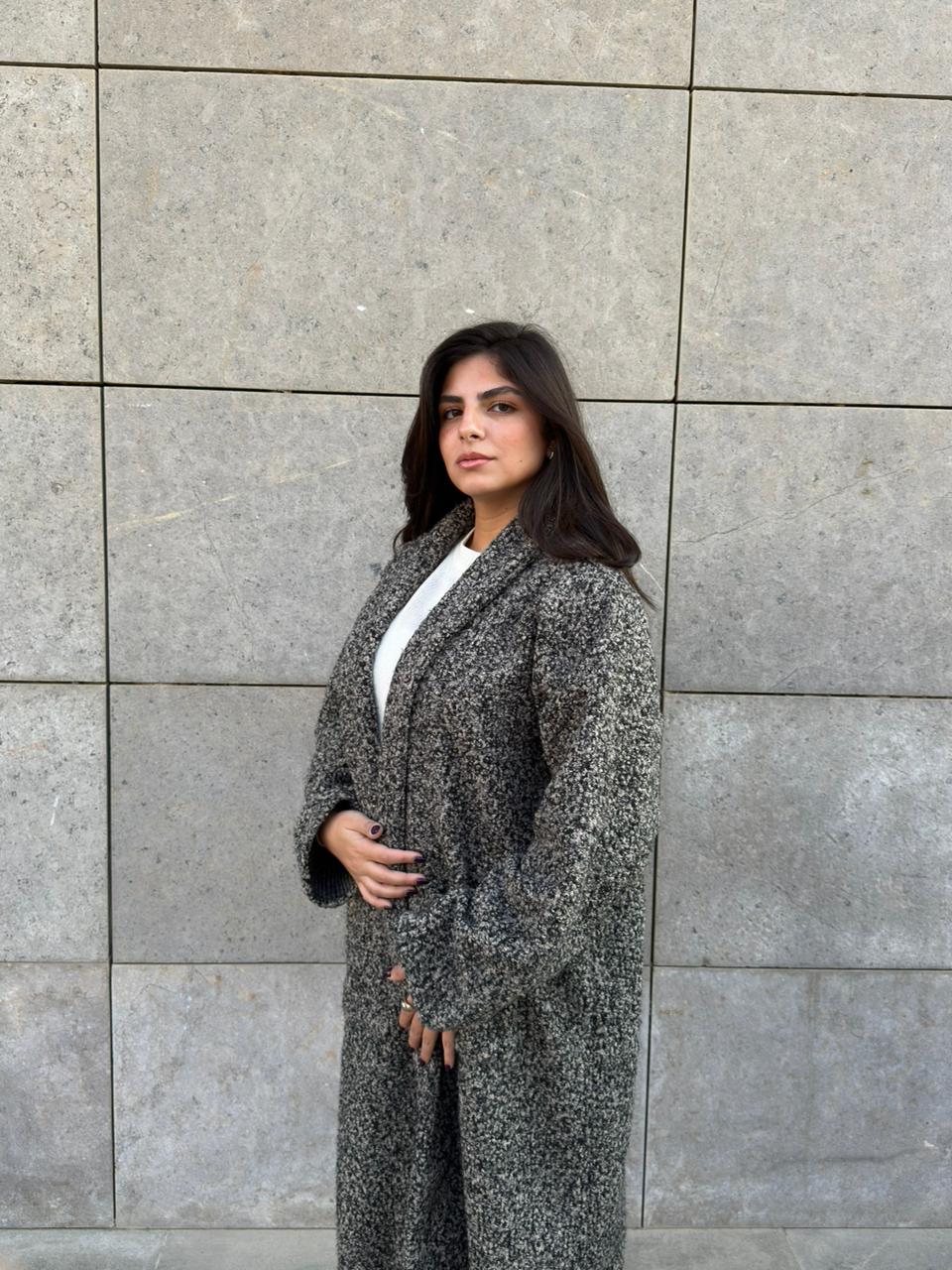 Cozy teddy fur coat in black with gray