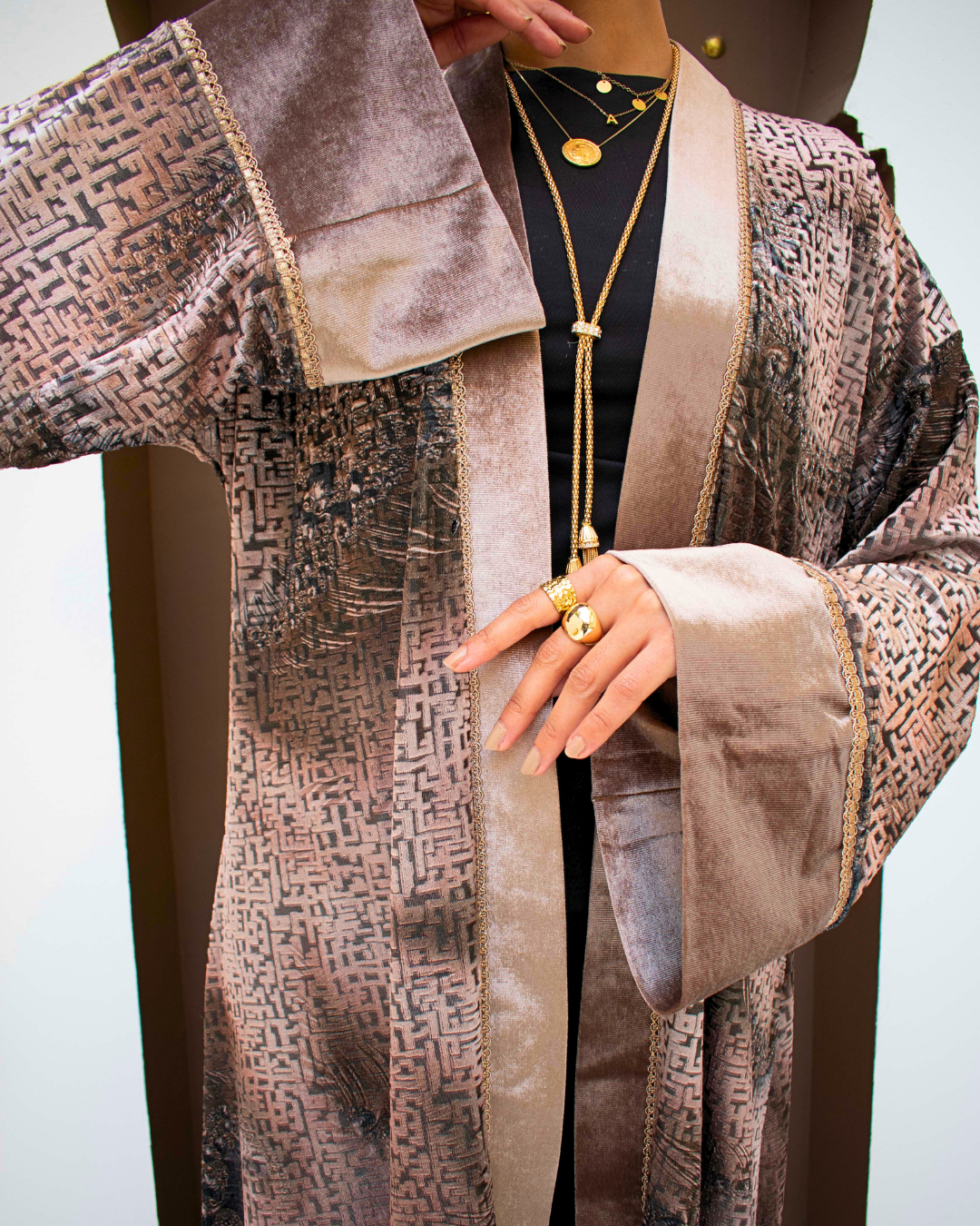 Velvet kaftan in brown