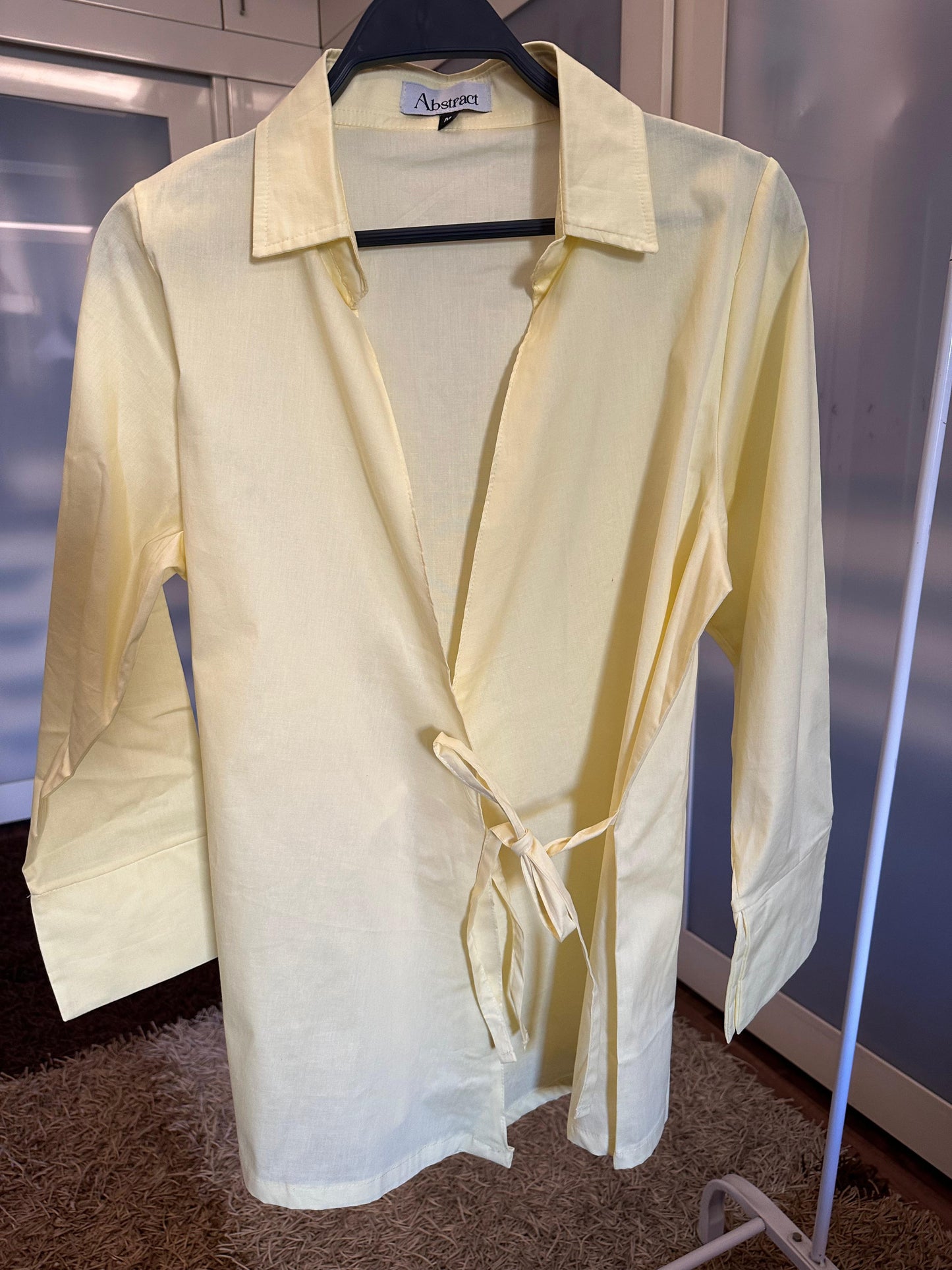 Poplin yellow wrape shirt