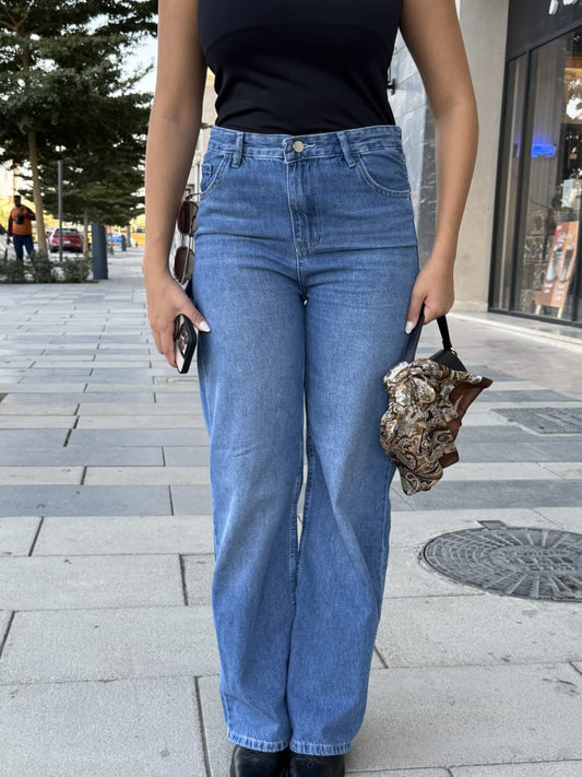 Straight light denim jeans