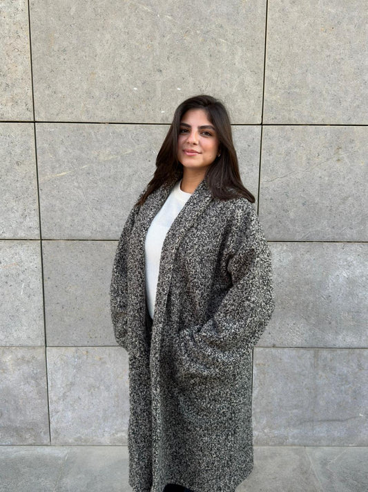 Cozy teddy fur coat in black with gray