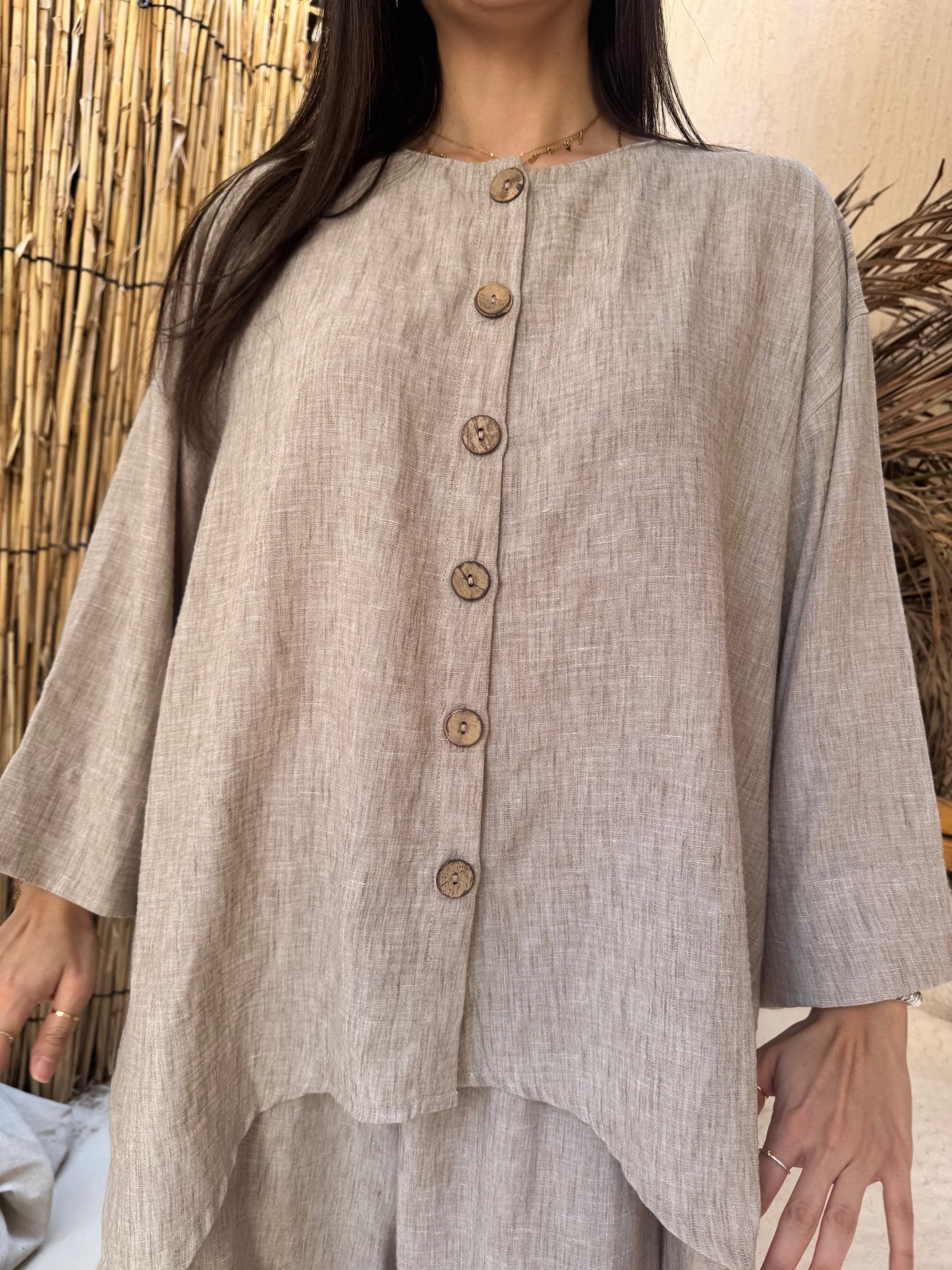 Beige linen wooden bottom set